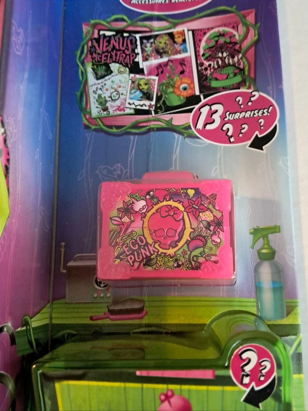 Monster High Venus FlyTrap Self-Scare Secrets, NIB, Pink and Green
